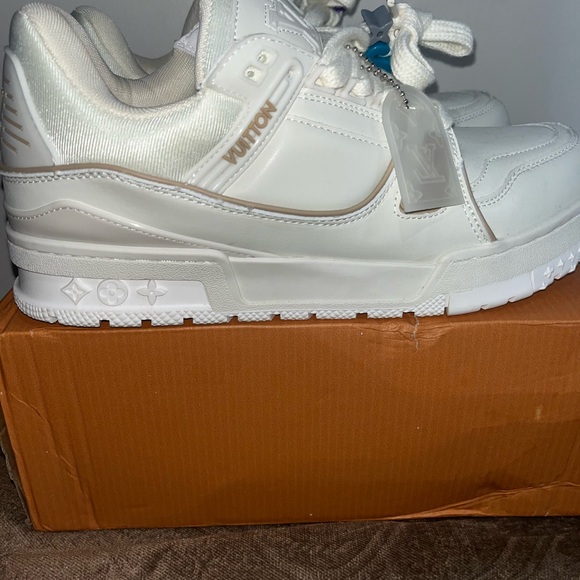 Louis Vuitton shoe maxi white - Picture 9 of 10